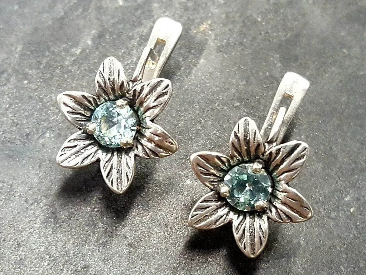 Aquamarine Flower Earrings - Vintage Aquamarine Studs - Blue Flower Earrings