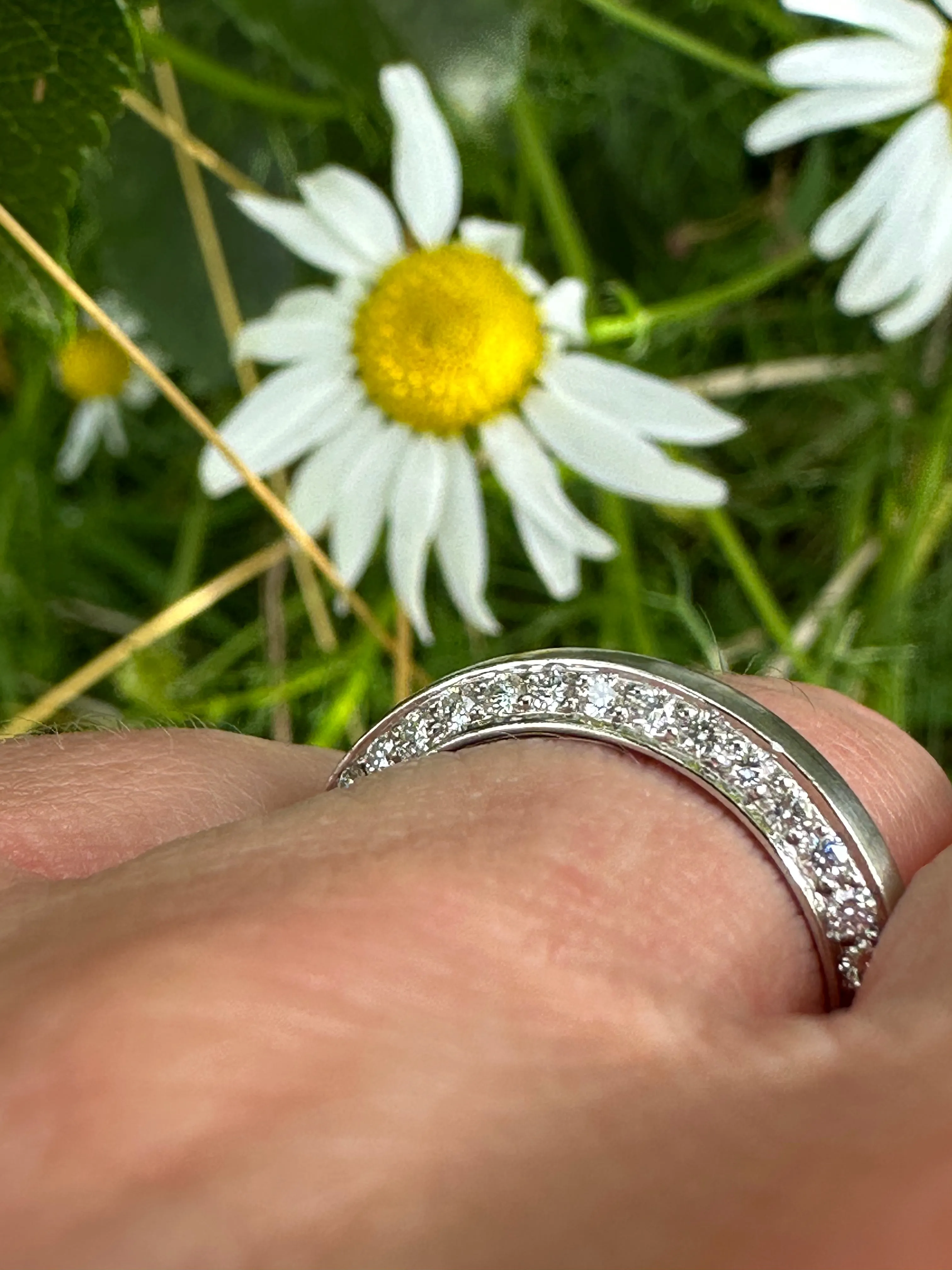 Comfort fit platinum band with brilliant cut side set diamonds 0.47ct