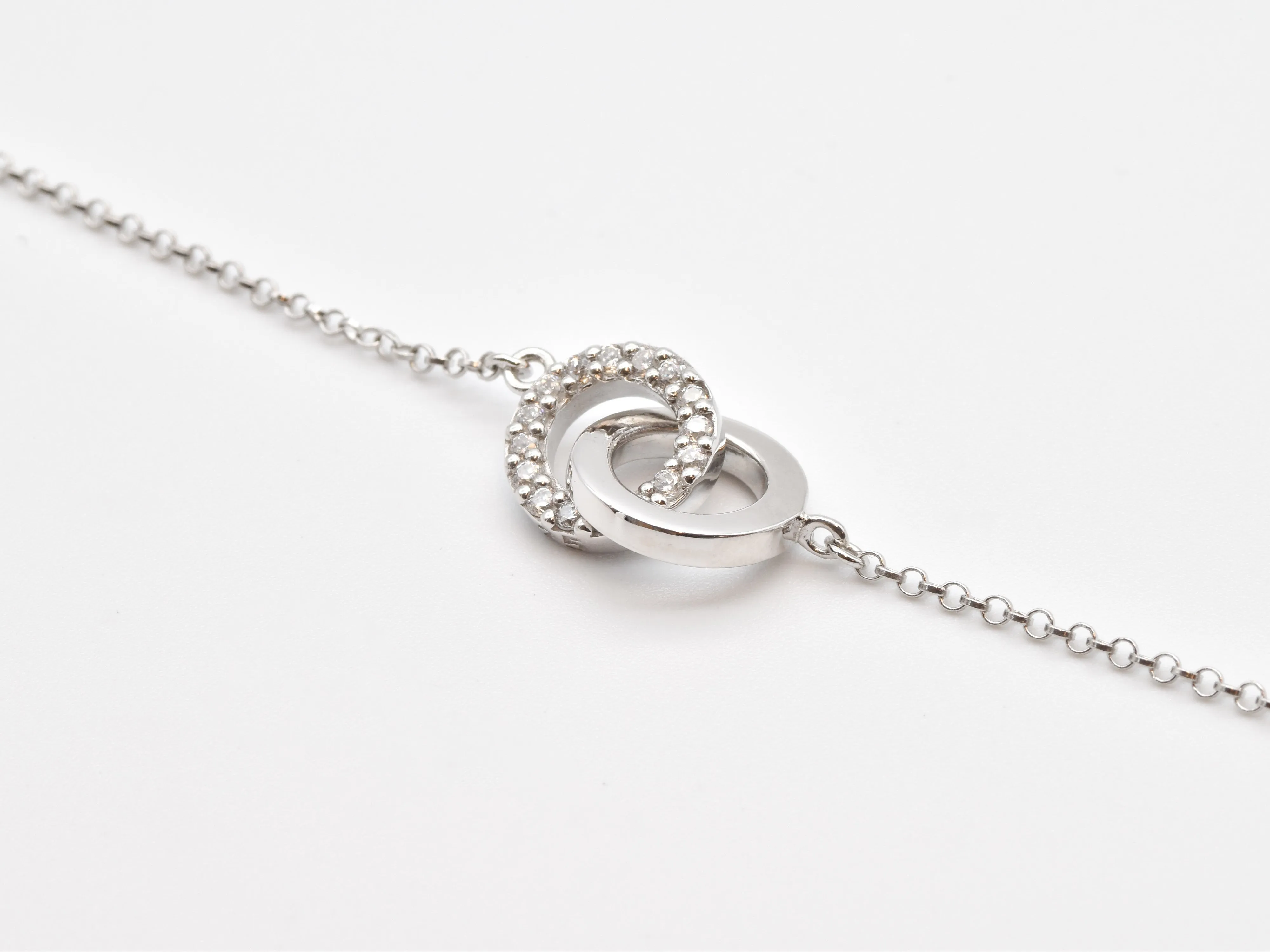 Diamond Charm Bracelet - Interlocking Circles Wristlet - Solid Silver Bracelet
