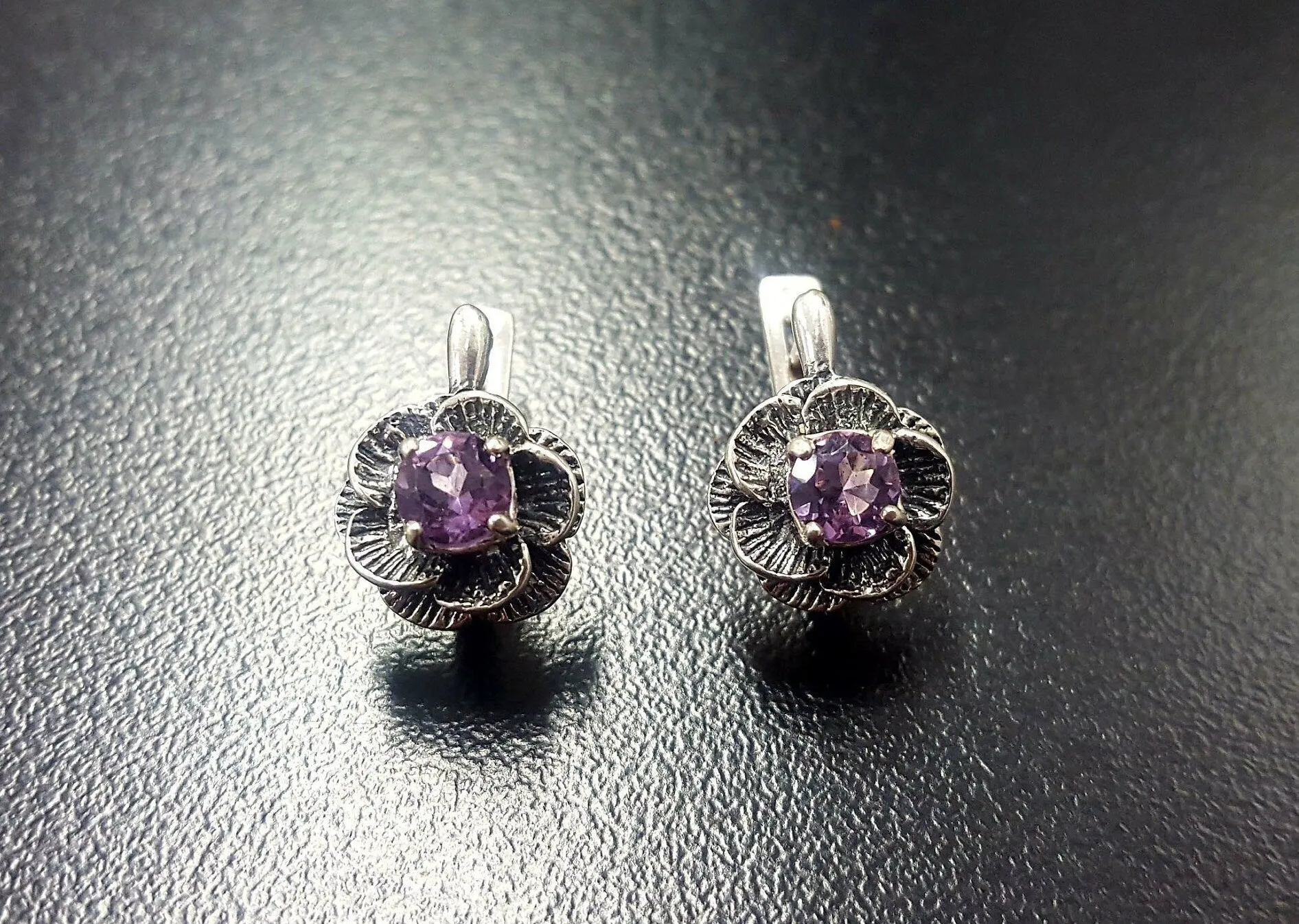 Genuine Amethyst Earrings - Purple Flower Studs - Vintage Rose Earrings