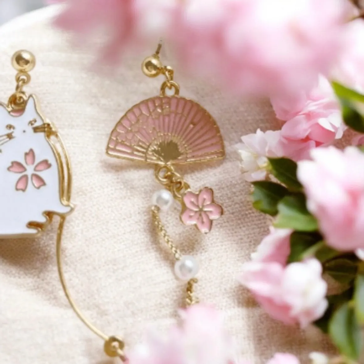 Kawaii - Sweet pink sakura |Kawaii cat cute fun chain earrings | korean art colourful dangle earrings | mismatch flower kitten oriental fan