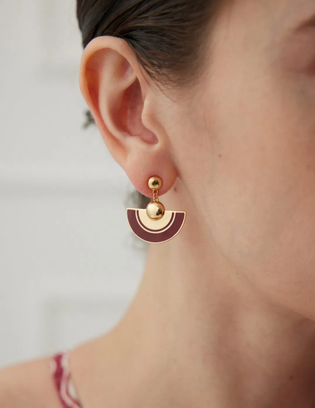 Red Scalloped Glaze Earrings